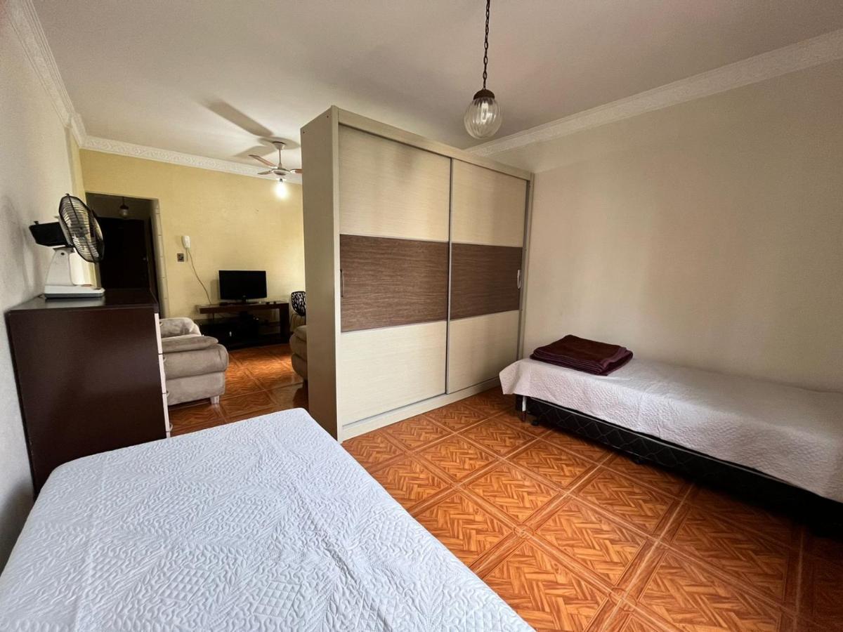 Sala Living Proximo A Praia Apartment Сантос Екстериор снимка